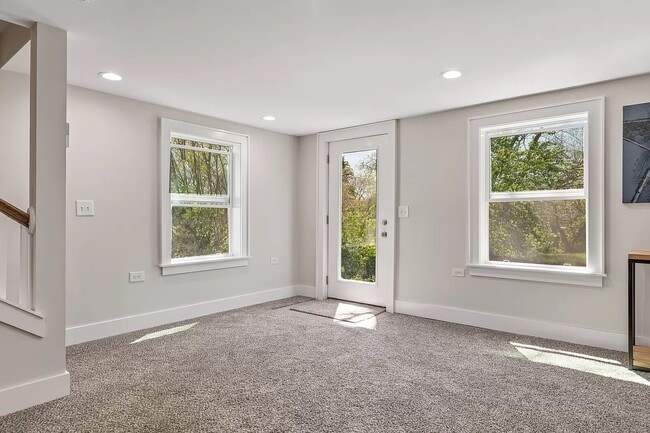 Building Photo - 5512 Vaught Dr