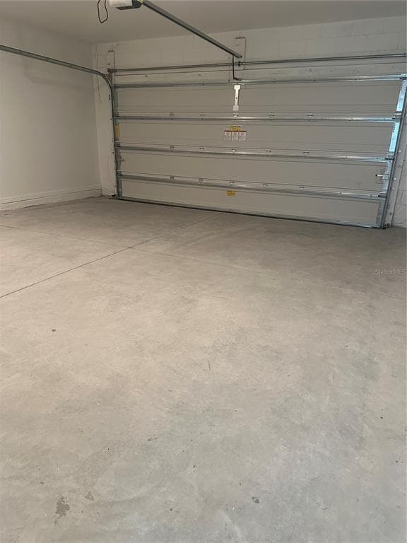 Building Photo - 680 Reggie Rd