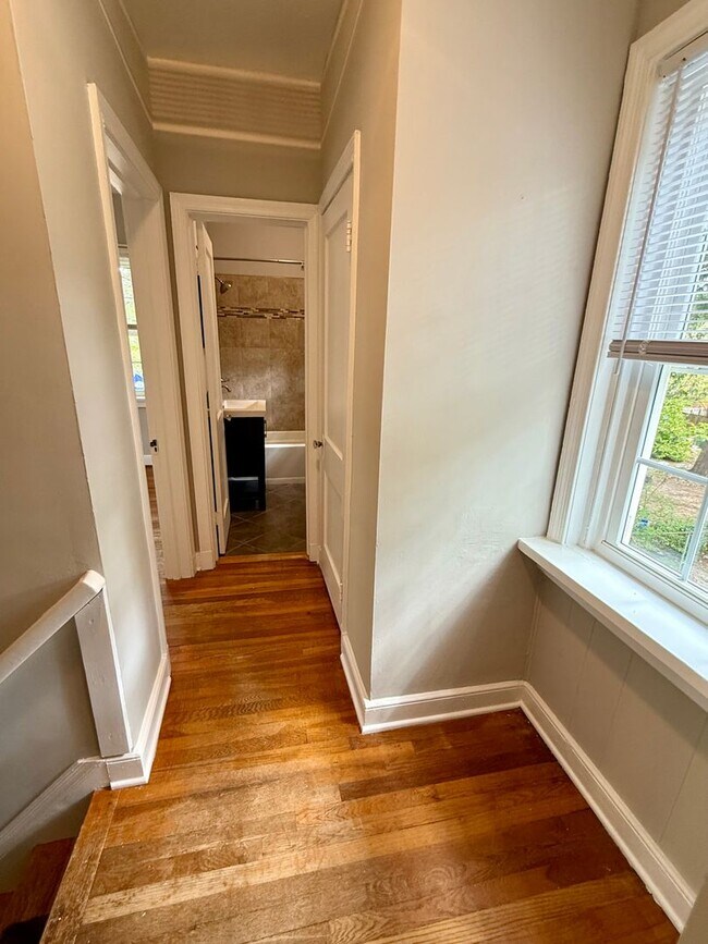 Building Photo - Updated 3BR Home in Coveted Forest Hill Pa...