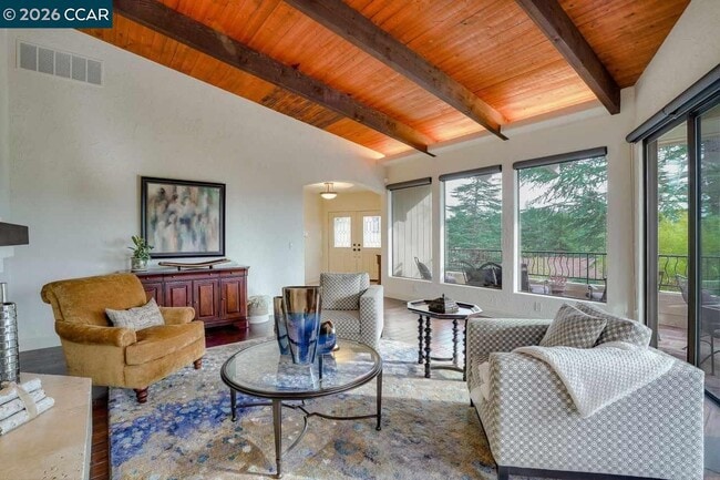 Building Photo - 44 Pulido Ct