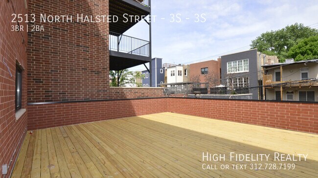 Building Photo - 2513 N Halsted St
