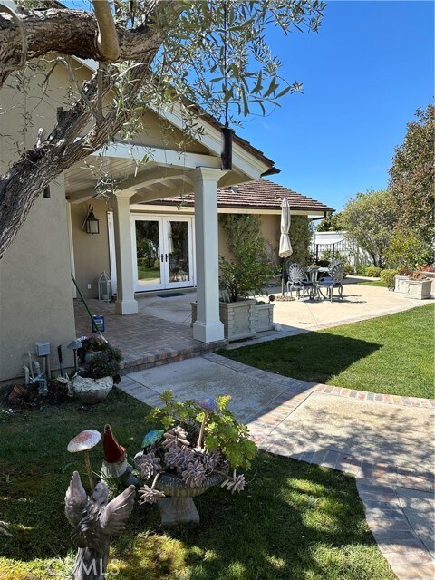 Building Photo - 3601 Sausalito Dr