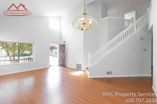 Building Photo - 1459 Chavez Way