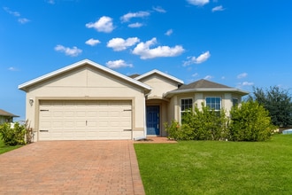 Building Photo - 211 NE 20th St