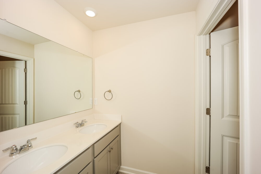 Building Photo - 101 Shadow Gln Rd