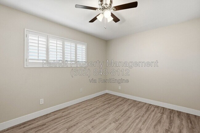 Building Photo - 5525 E Thomas Rd
