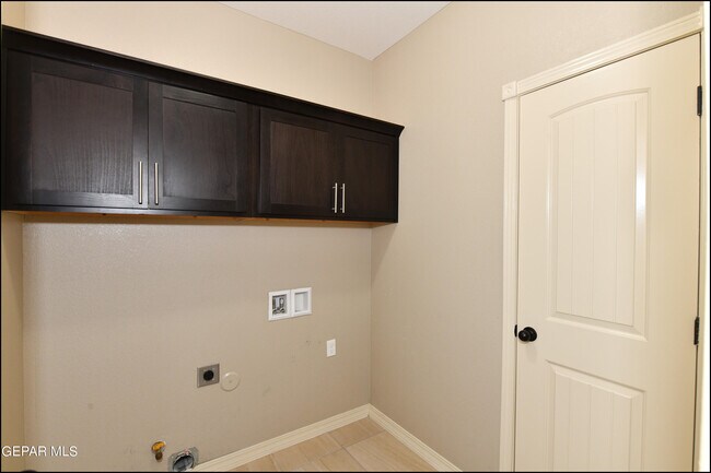 Building Photo - 3136 Red Maple