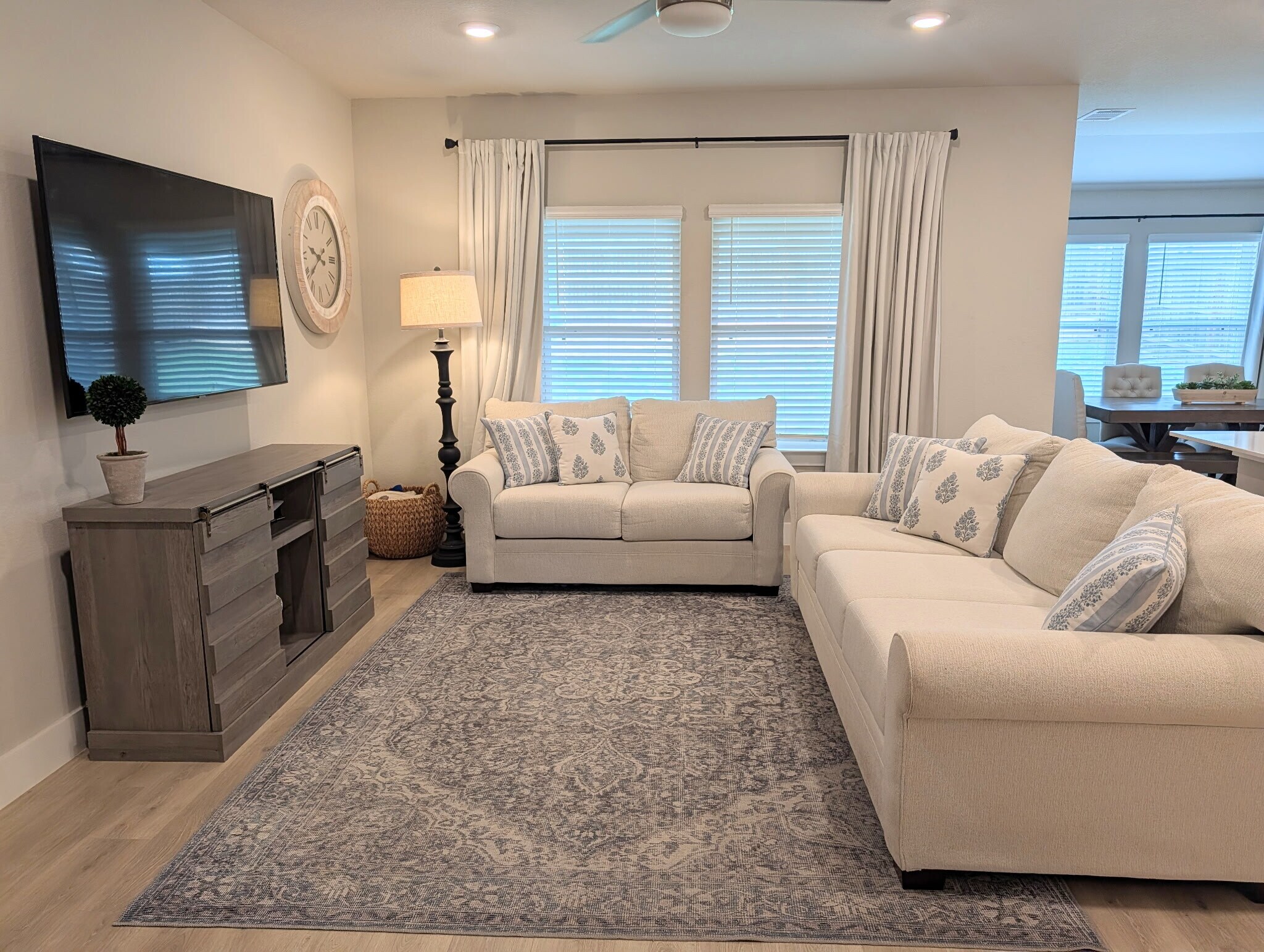 Building Photo - 5627 Jewel Curv