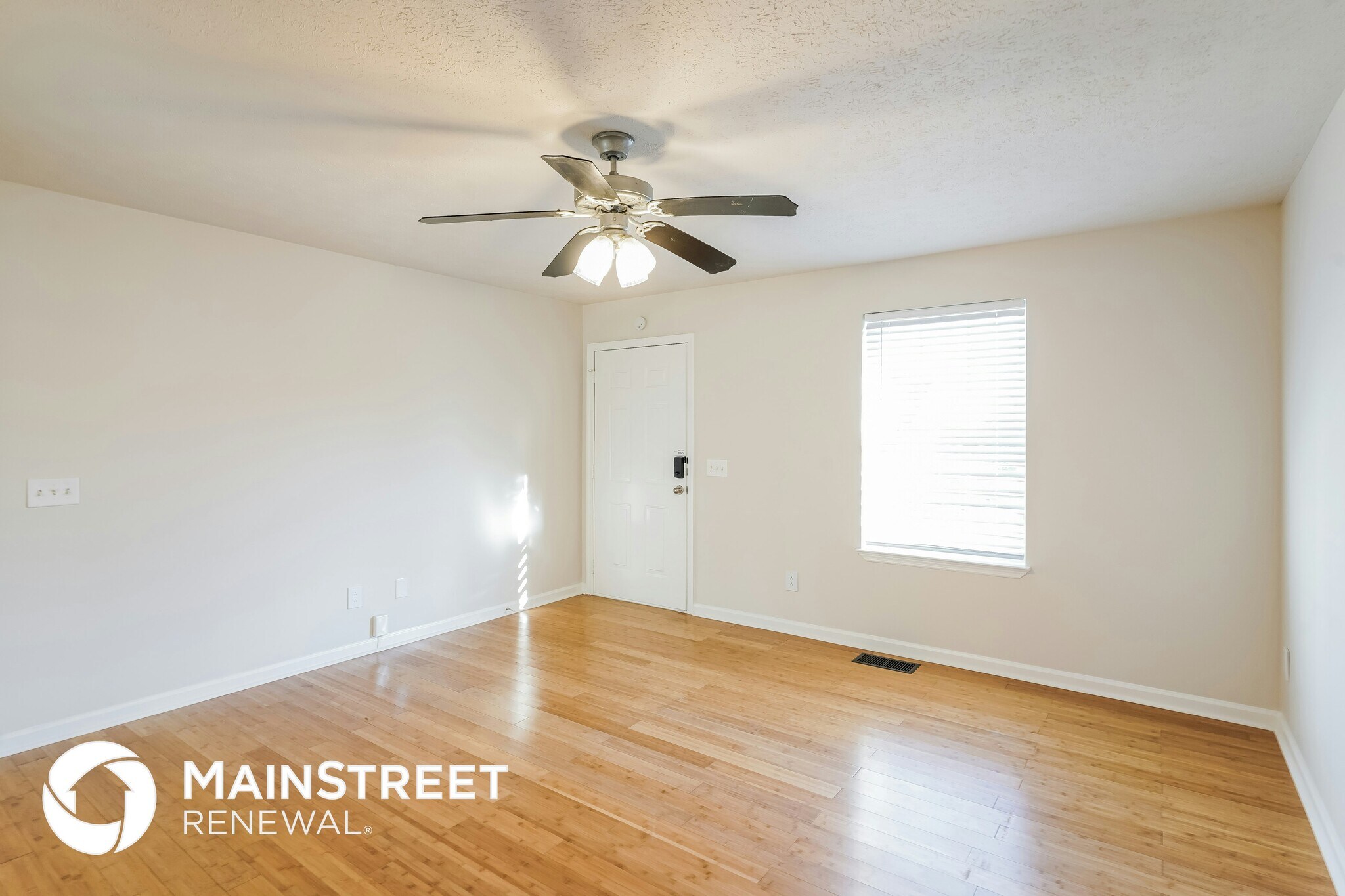 Building Photo - 1030 Heydel Cir