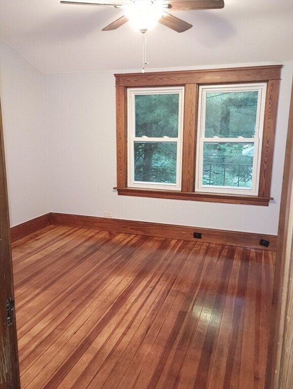 Building Photo - 112-116 Ledge Rd