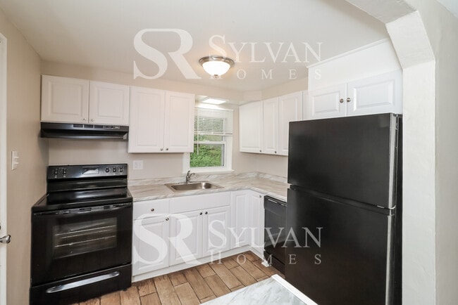 Building Photo - The Lifestyle You Deserve.