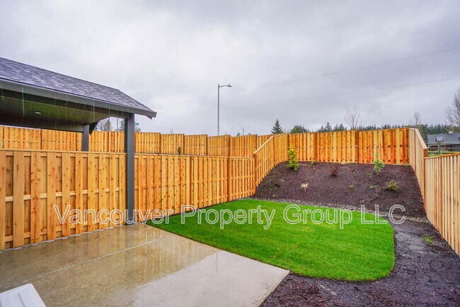 Building Photo - 313 E Caribou Ct