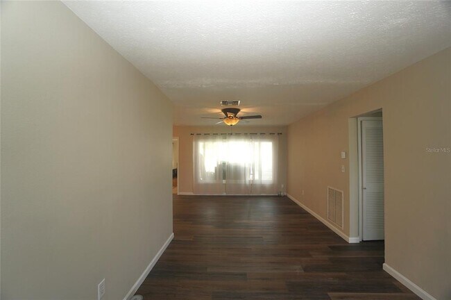 Building Photo - 3603 S Belcher Dr