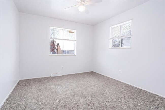 Building Photo - 6627 Orange Ln