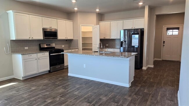 Building Photo - 313 Charles Trl