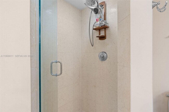 Building Photo - 19900 E Country Club Dr