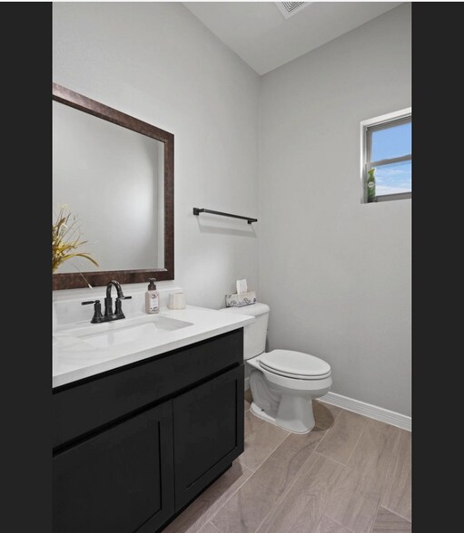 Building Photo - 14695 Pebble Hills Blvd