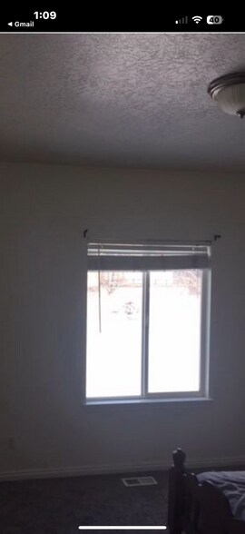Building Photo - 1452 W Meadow Ln