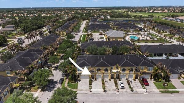 Building Photo - 6109 NW Kendra Ln