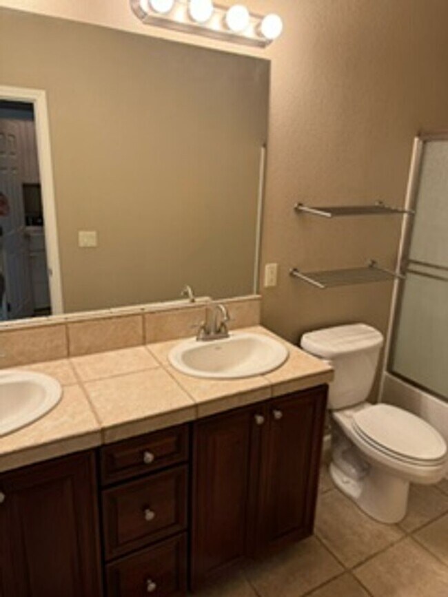 Building Photo - 1825 Resistol Dr