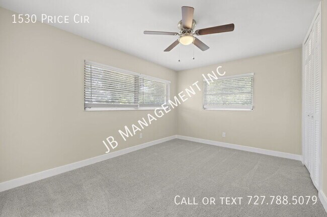 Building Photo - 1530 Price Cir