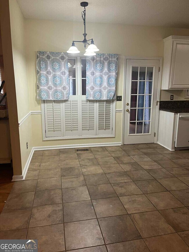 Building Photo - 128 Ashton Dr