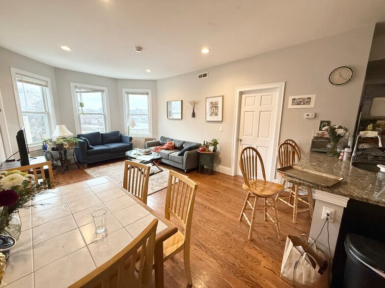 Building Photo - 12 Bickford Ave