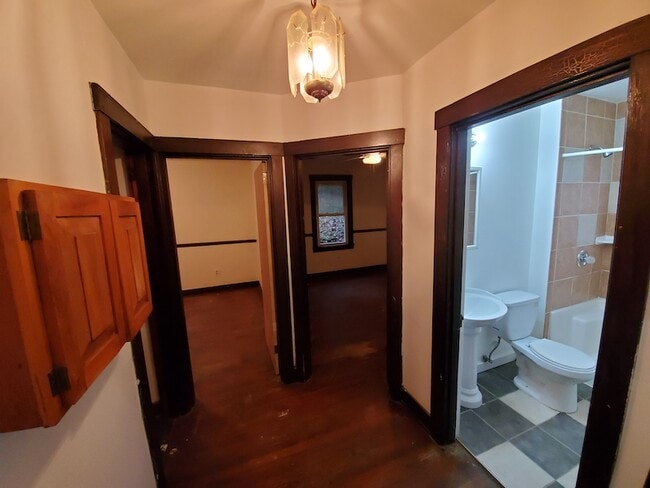 Building Photo - 1137 Oakleaf Dr