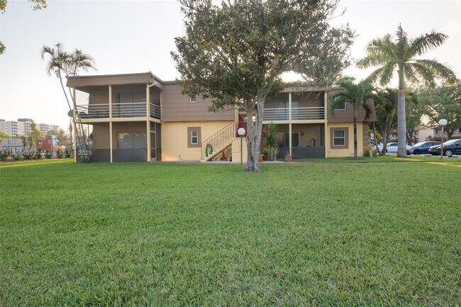 Building Photo - 8900 NW 38th Dr
