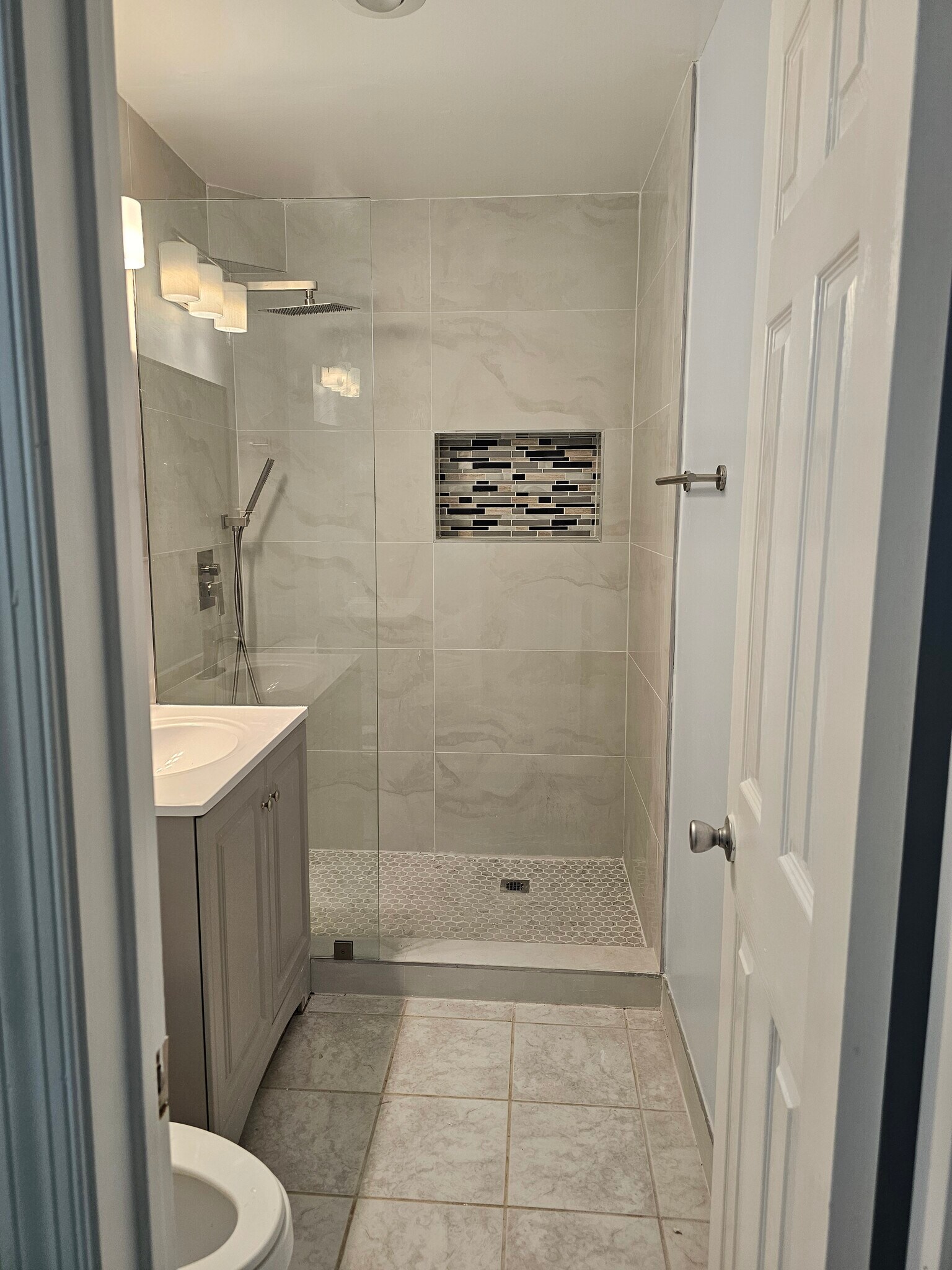 Lower level Bathroom - 8219 McClelland Pl