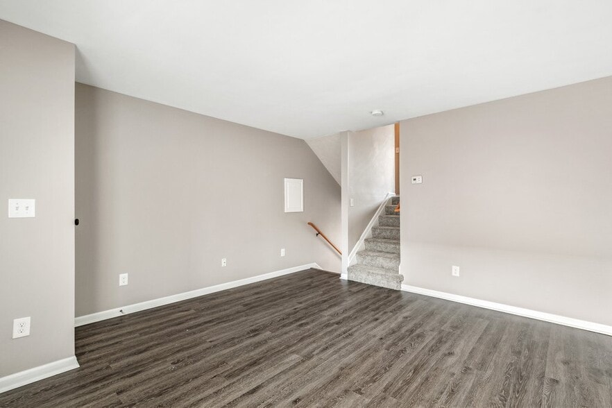 Living Room - 1327 Fair Ave