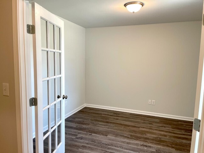 Building Photo - 129 Waltrip Dr