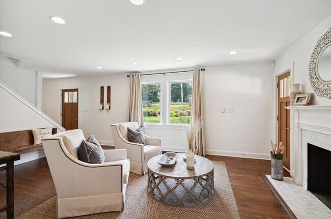 Building Photo - 828 Kirkwood Ave