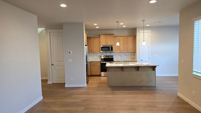 Building Photo - Amazing 3 bedroom Brand new home!!