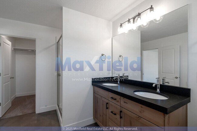 Building Photo - BRAND NEW - 3BD/2.5BTH/2GAR - SPANISH FORK