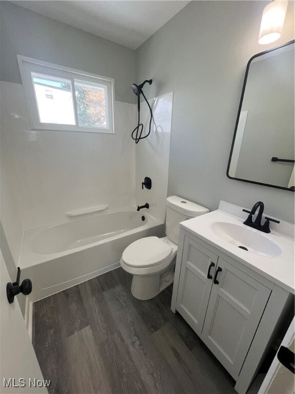 Building Photo - 2557 Edwin Ave