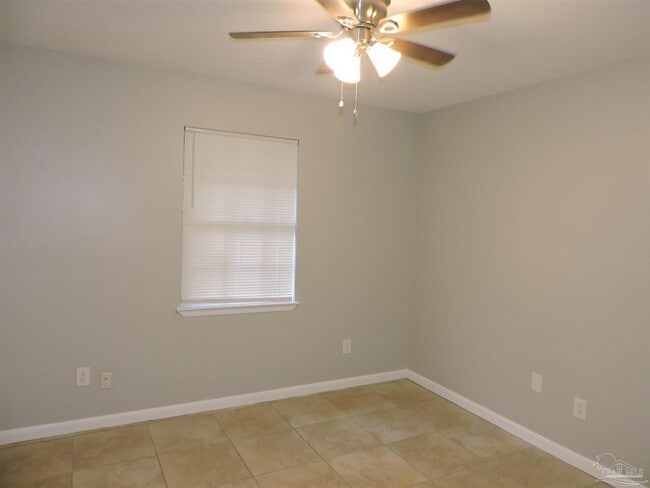 Building Photo - 5094 Yacht Harbor Cir