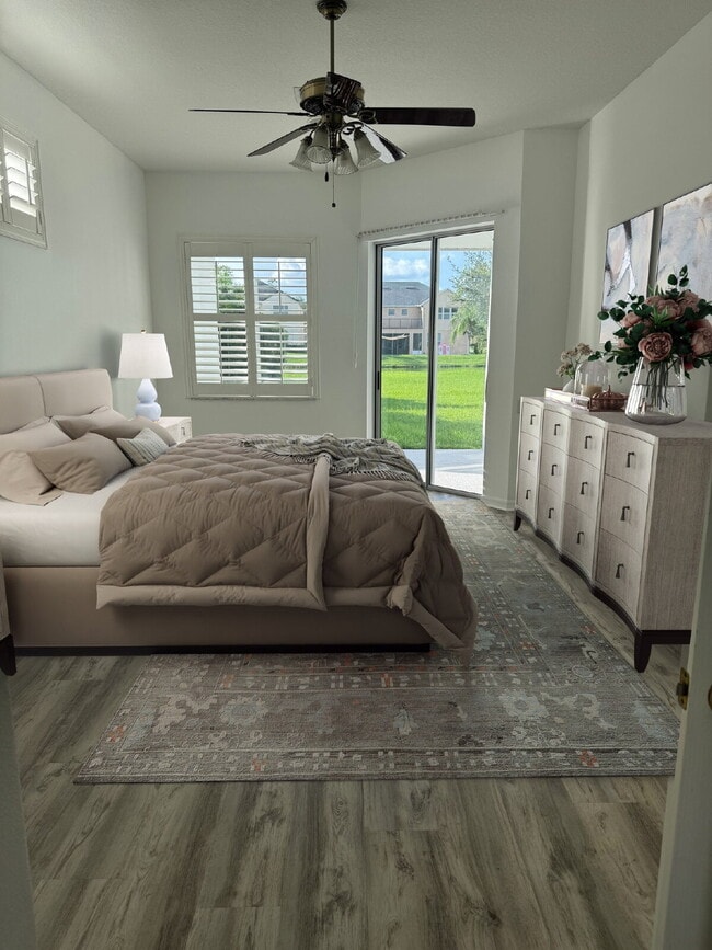 Building Photo - "Spacious 4-Bed, 4-Bath Gem in Wesley Chap...