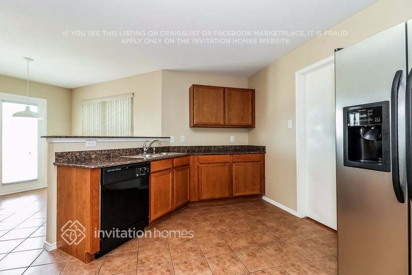 Building Photo - 8139 Mossberg Dr