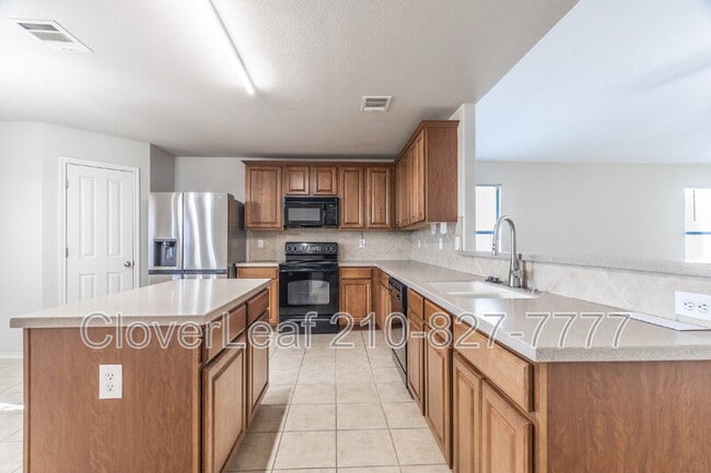 Building Photo - 9810 Magnolia Run