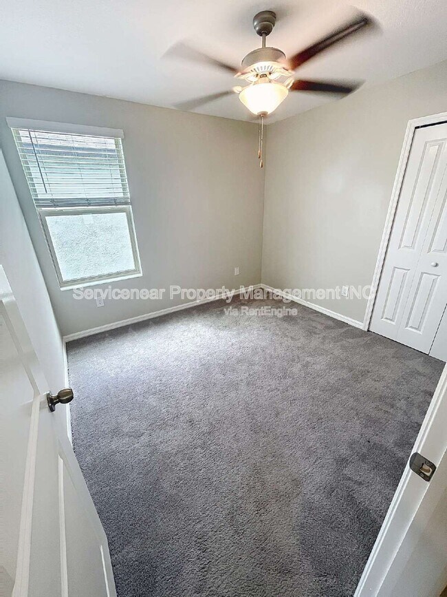 Building Photo - 3810 Romano Busciglio St