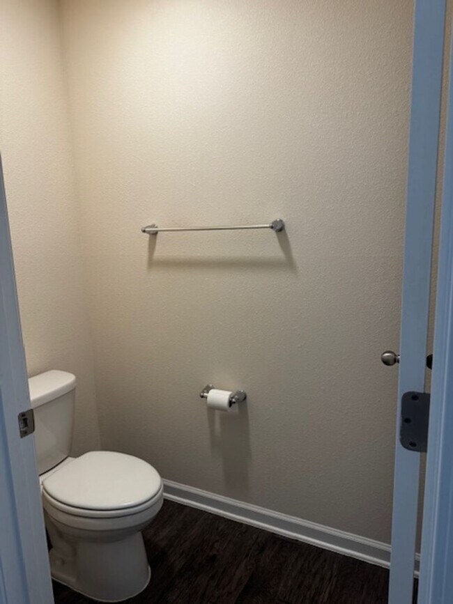 Building Photo - Awesome 4/2 Located in Desirable Yulee Area Nassau County Priced to rent and won't last long!
