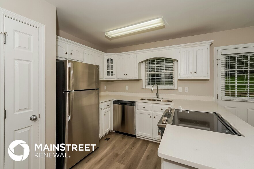 Building Photo - 50 Railroad Dr