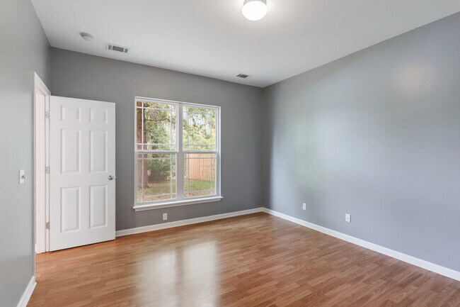 Building Photo - 46 Isle Of Palms W