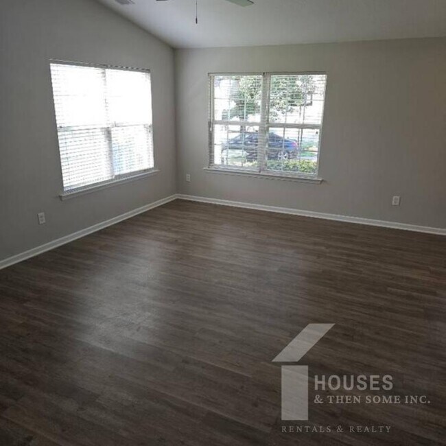 Building Photo - 20 Laurelhurst Ct