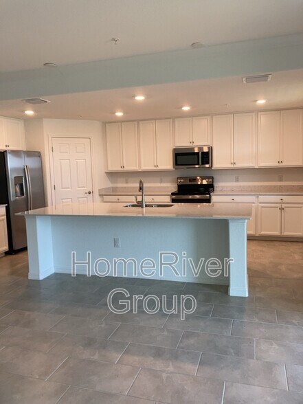 Building Photo - 12385 Ghiberti Cir