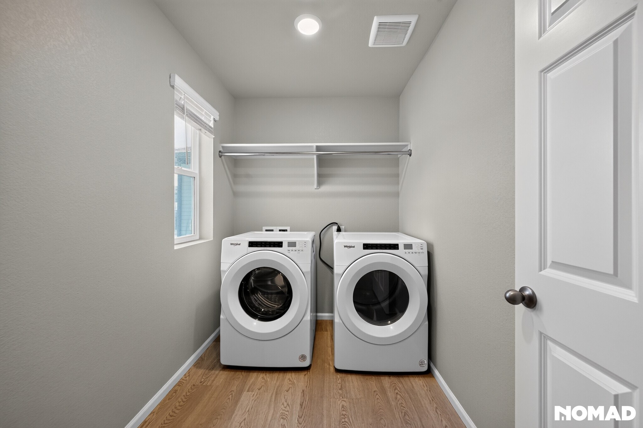 2nd Story Washer and Dryer Included - 745 N Tempe St