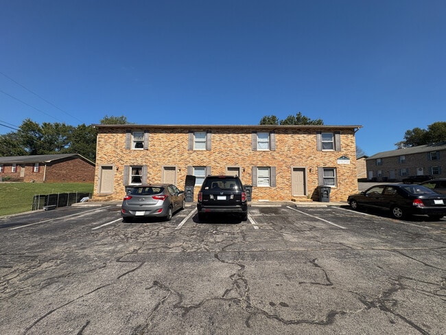 Building Photo - 70 E 18th St