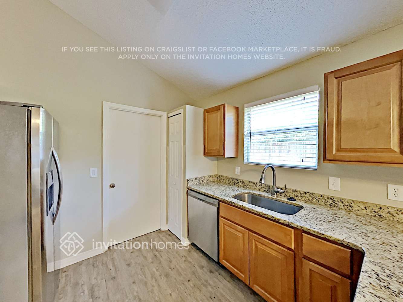 Building Photo - 577 Remington Oak Dr