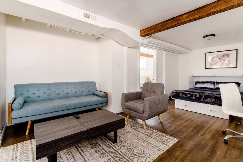 Building Photo - 2334 SE 8th Ave